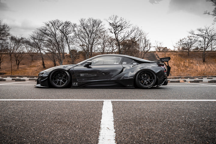 LB-WORKS × Y’z one BMW i8