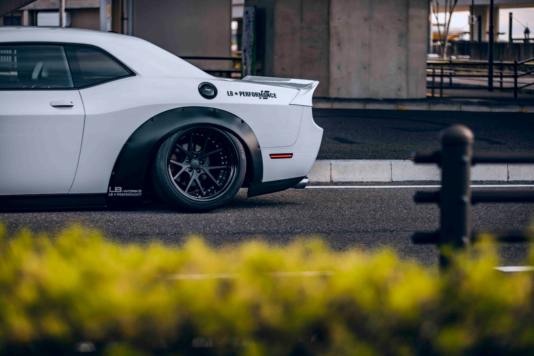 LB-WORKS DODGE Challenger