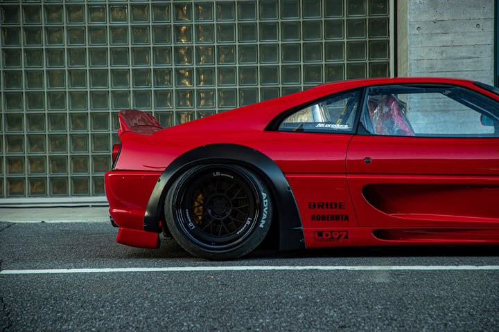 LB-WORKS Ferrari F355