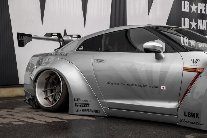 LB-WORKS NISSAN GT-R R35 type 1