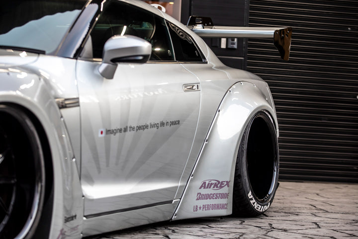 LB-WORKS NISSAN GT-R R35 type 1